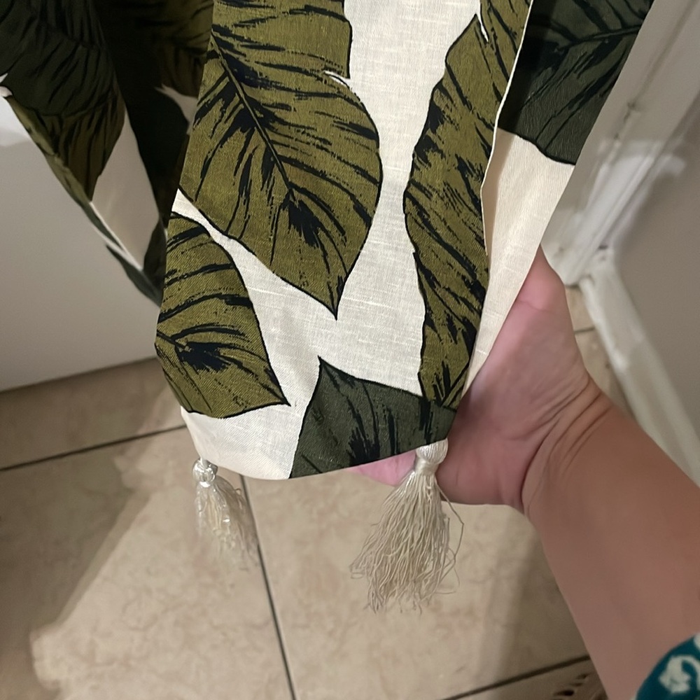 NWT Eloquii Meghan’s White Leaf Suit Set On The View Size 24 - Picture 8 of 12